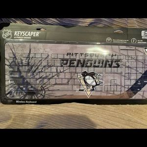 Pittsburgh Penguins Wireless Keyboard. NWTS.
